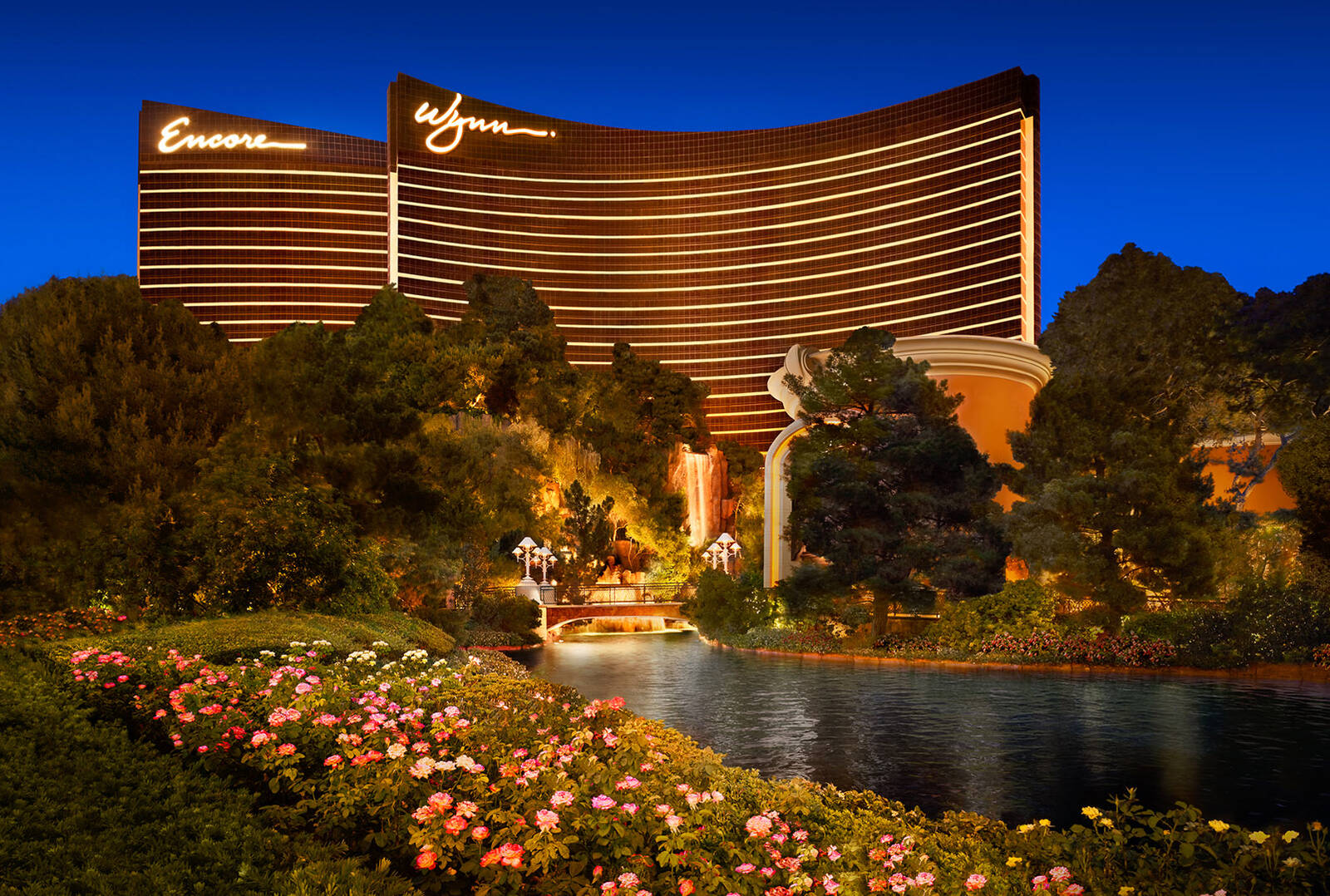 Wynn Las Vegas at night